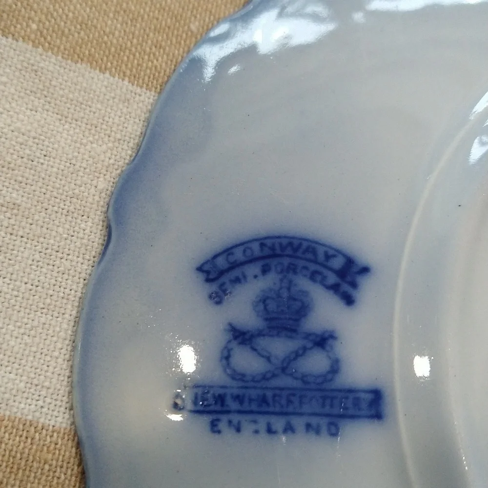 Conway English semi-porcelain salad butter dessert plate flow blue New Wharf 7
